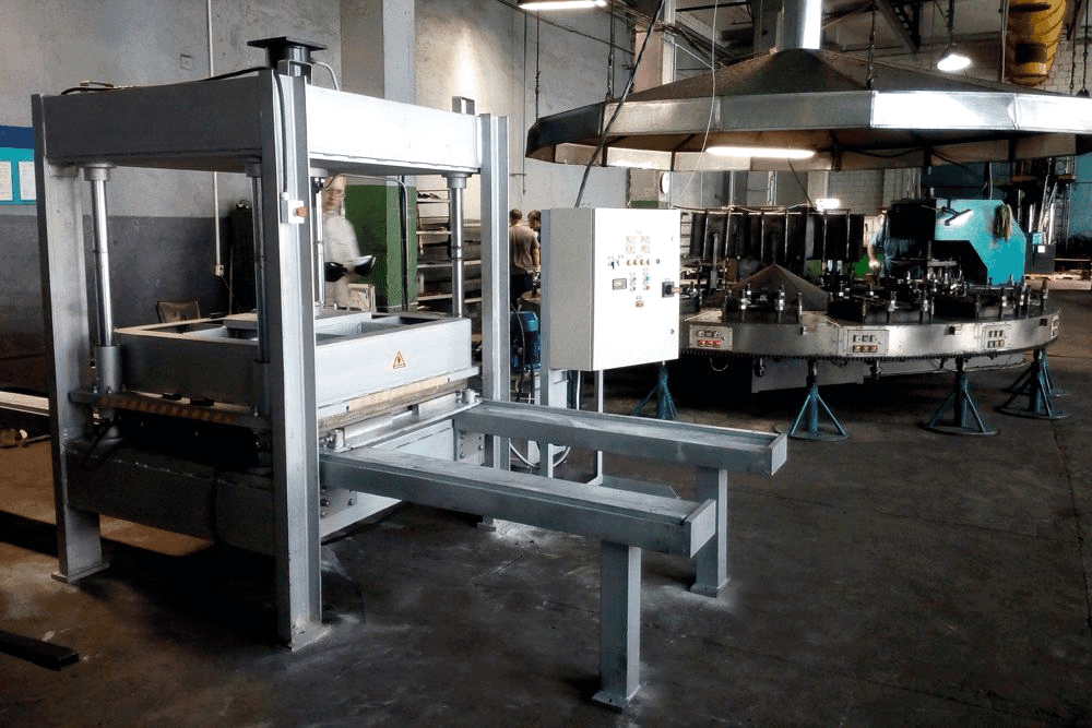 Пластиковый люк